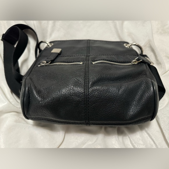 ⭐️ EUC Michael Kors crossbody - Picture 5 of 6